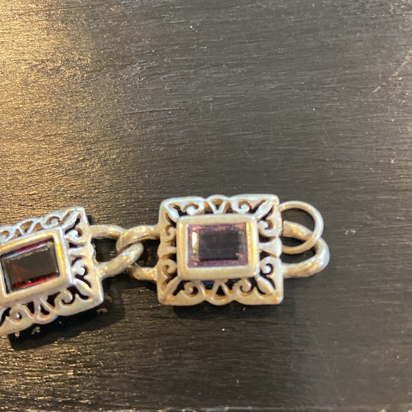 5 Vintage bracelets 2 silver bangles. 3 unique all 7 “ reading end to end. - Picture 4 of 9